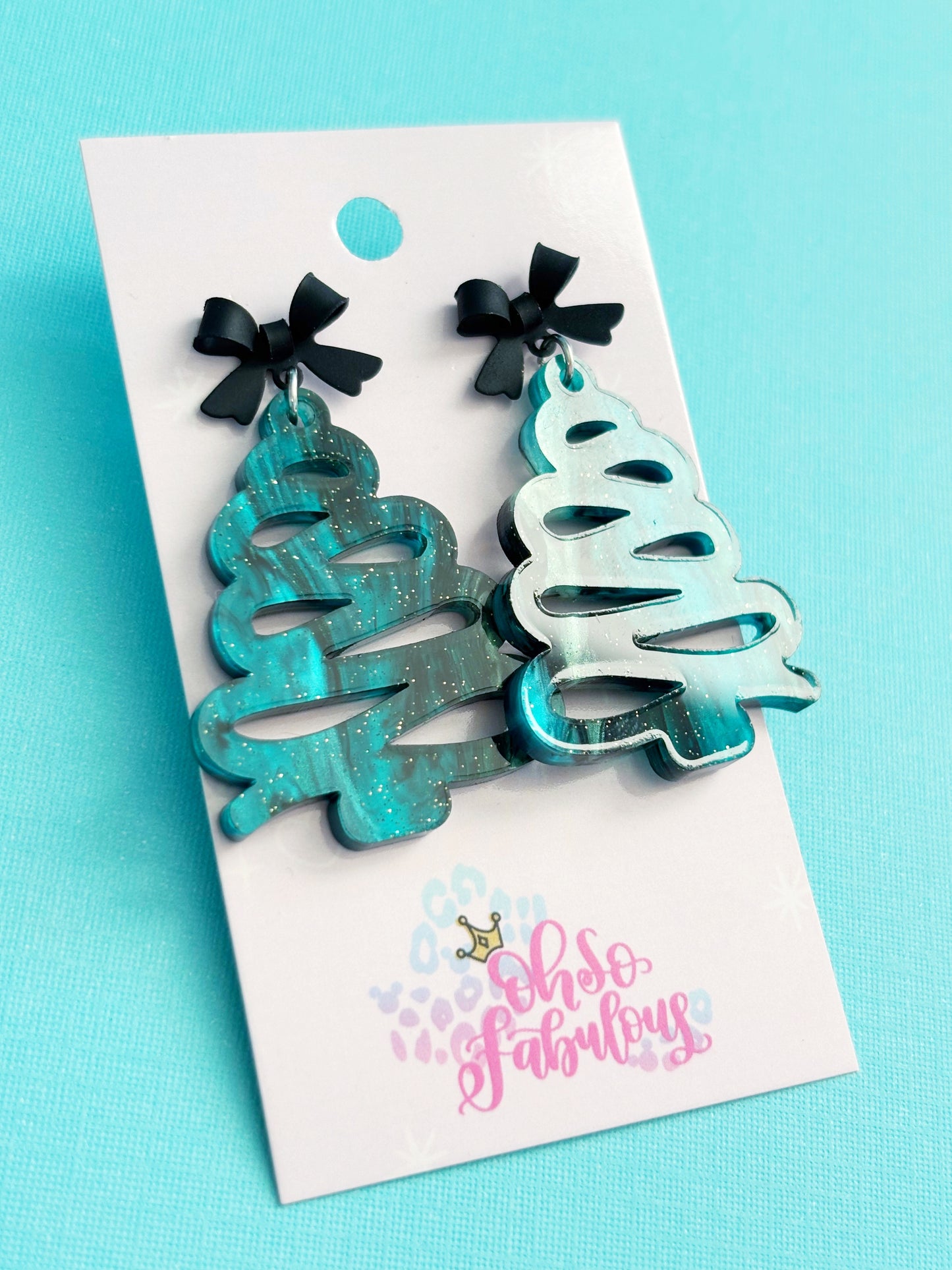 Emerald Green Doodle Tree /// Christmas Dangle Earrings